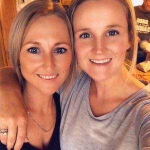 Meet your Posher, Casey